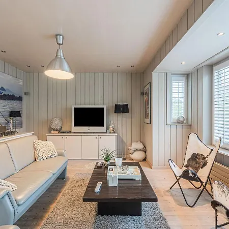 Charming Villa With Sauna In Westende *