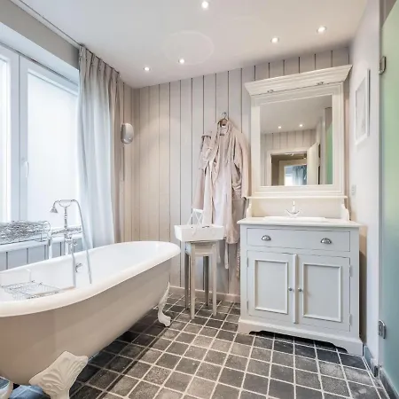 ヴィラ Charming Villa With Sauna In Westende ミデルケルケ