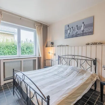 Charming Villa With Sauna In Westende